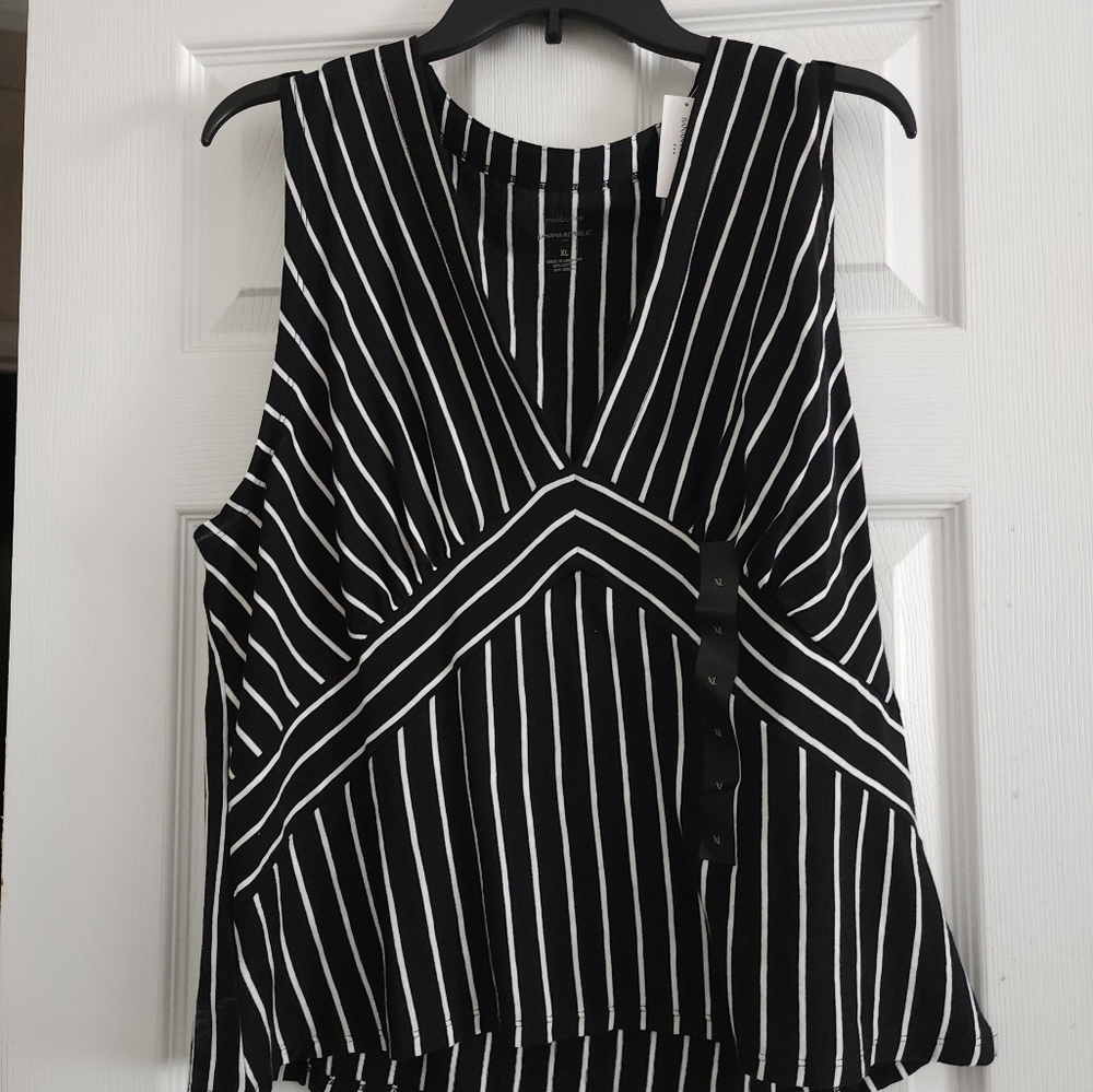 Banana Republic Shell top